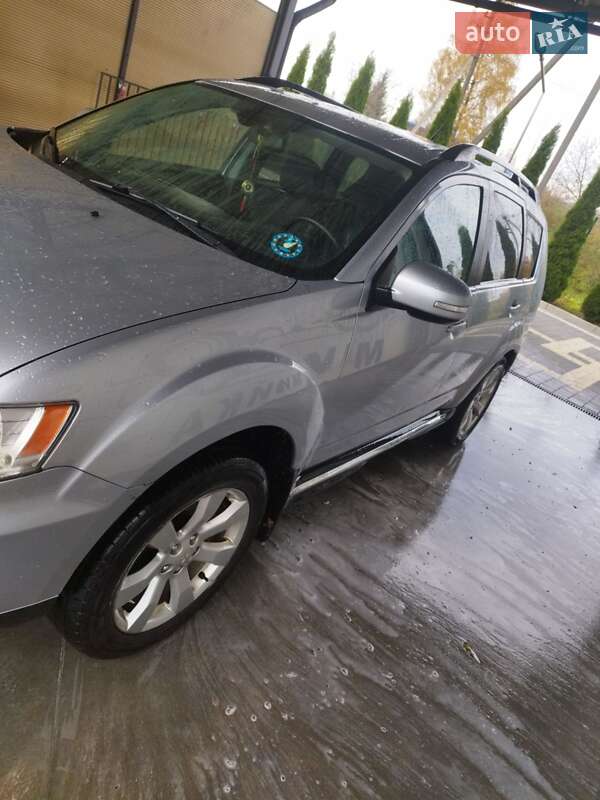 2011 mitsubishi outlander
