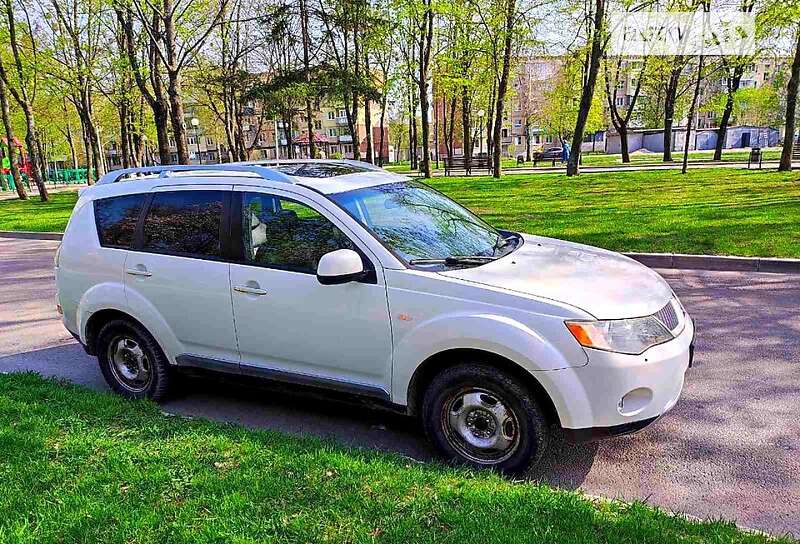 2008 mitsubishi outlander