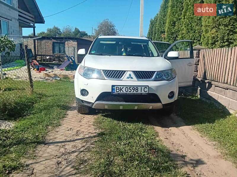 2008 mitsubishi outlander