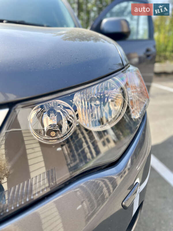2008 mitsubishi outlander