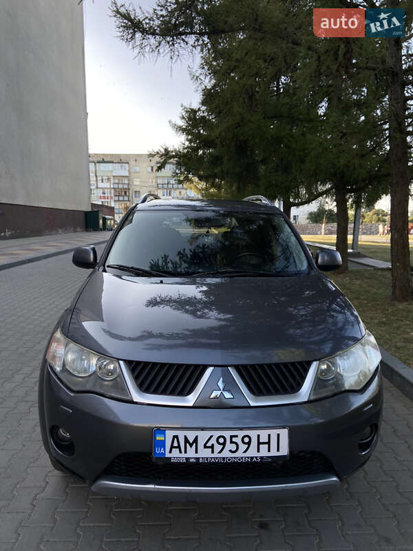 2008 mitsubishi outlander
