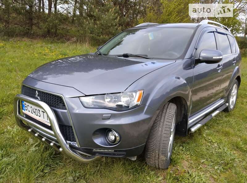2010 mitsubishi outlander