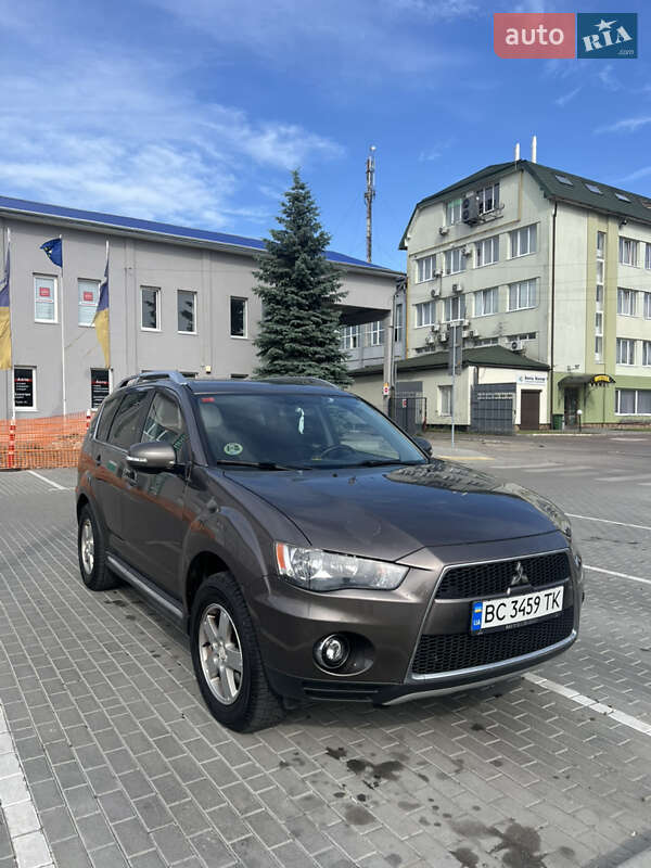 2009 mitsubishi outlander