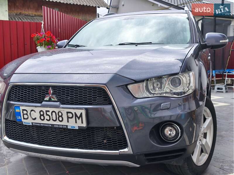 2010 mitsubishi outlander
