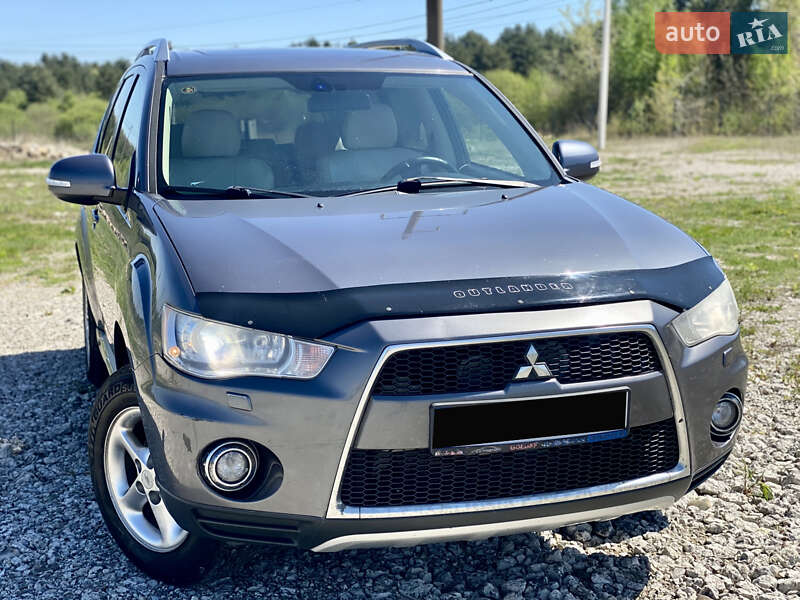 2010 mitsubishi outlander