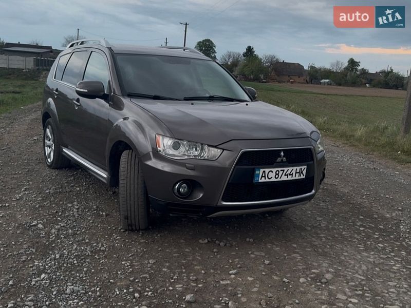 2010 mitsubishi outlander