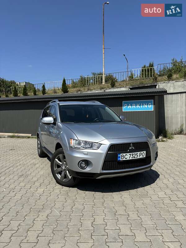 2010 mitsubishi outlander