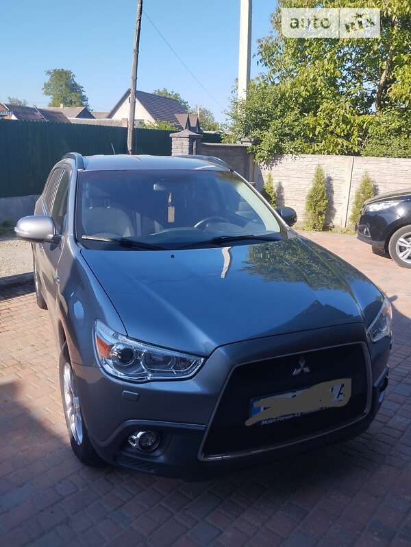 2011 mitsubishi asx