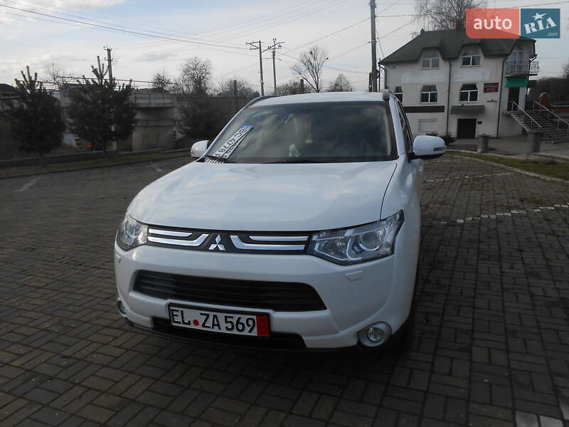 2012 mitsubishi outlander