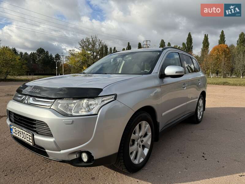 2012 mitsubishi outlander