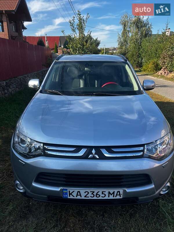 2012 mitsubishi outlander