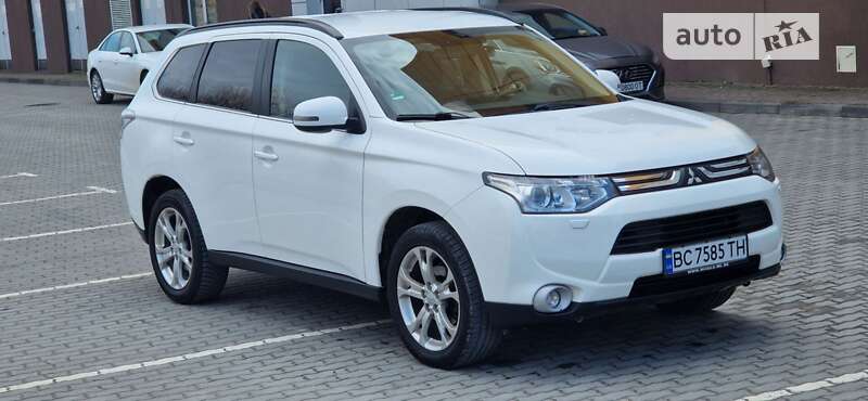 2012 mitsubishi outlander