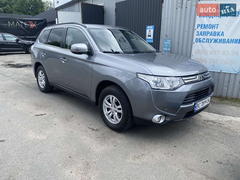 2012 mitsubishi outlander