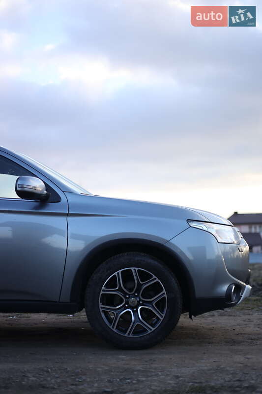 2015 mitsubishi outlander