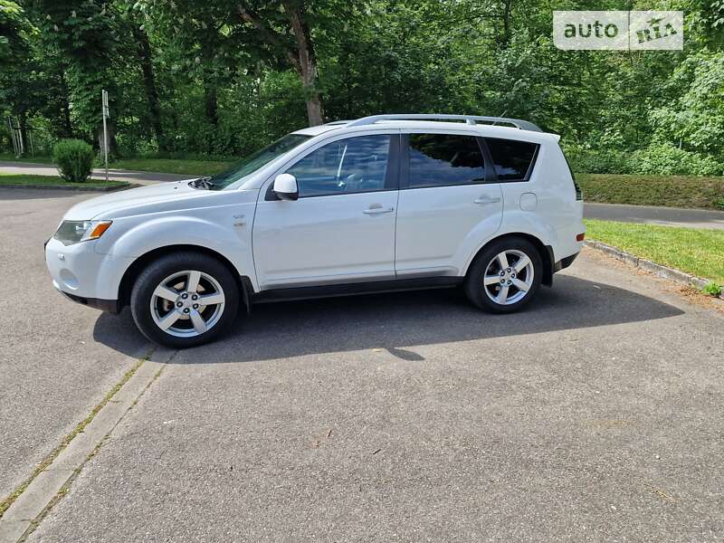 2008 mitsubishi outlander