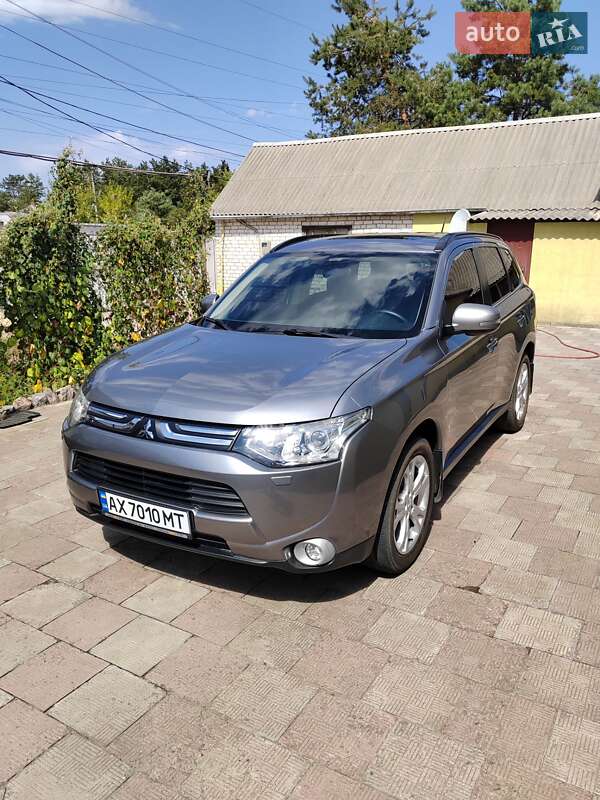 2012 mitsubishi outlander