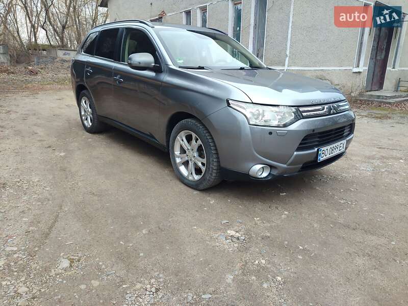 2012 mitsubishi outlander