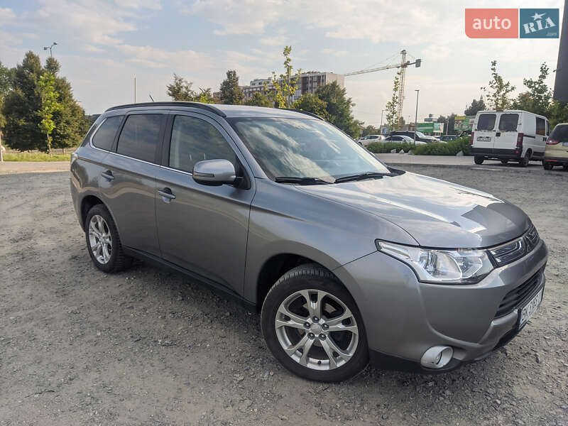 2012 mitsubishi outlander