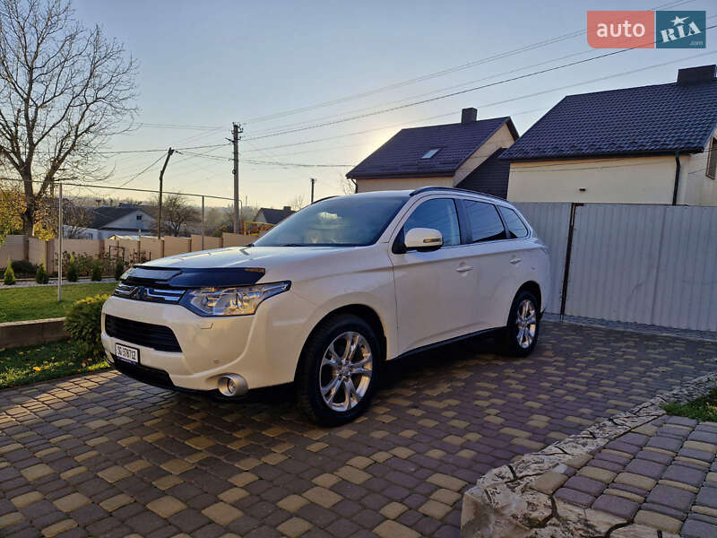 2012 mitsubishi outlander