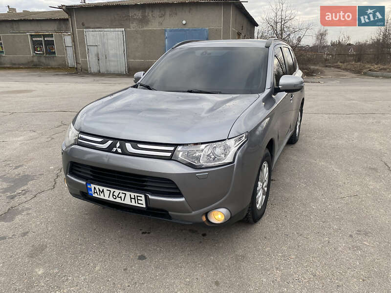 2012 mitsubishi outlander