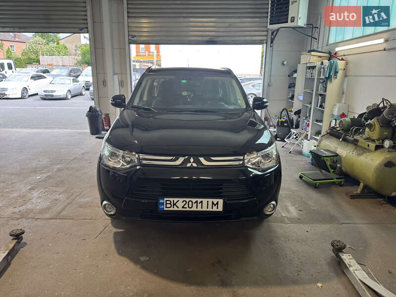 2012 mitsubishi outlander