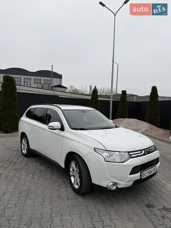 2012 mitsubishi outlander