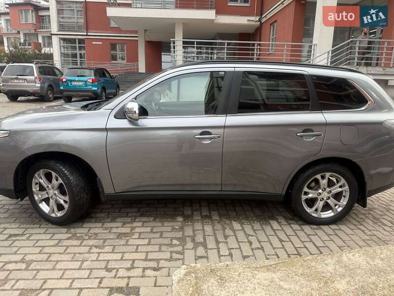 2013 mitsubishi outlander