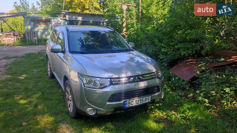 2013 mitsubishi outlander