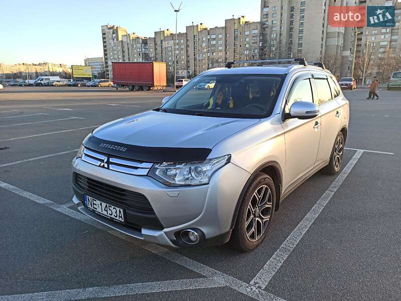 2014 mitsubishi outlander