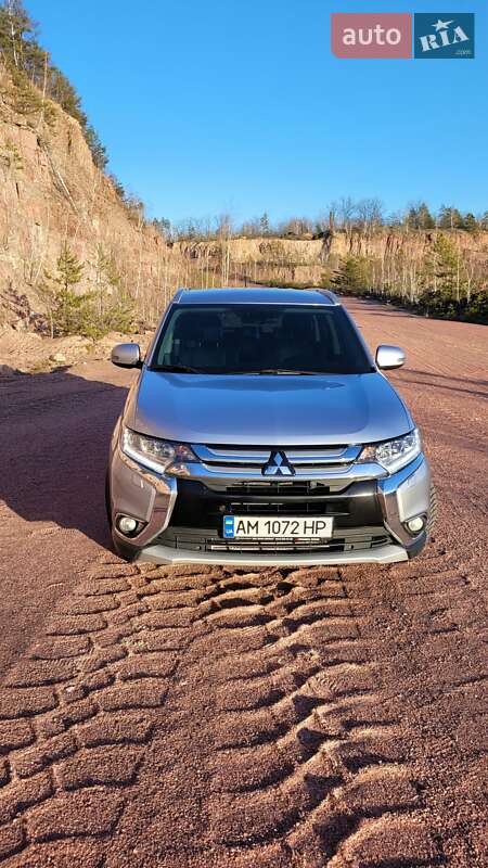 2015 mitsubishi outlander