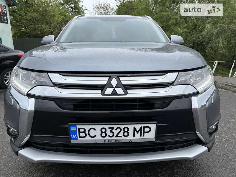 2016 mitsubishi outlander