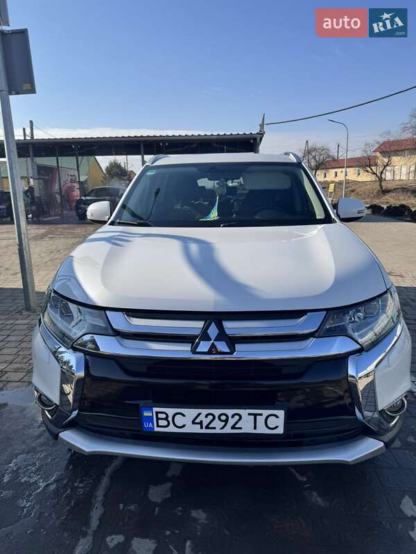 2016 mitsubishi outlander