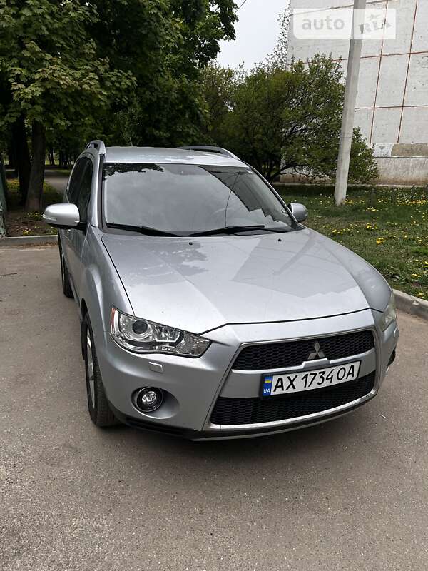 2010 mitsubishi outlander