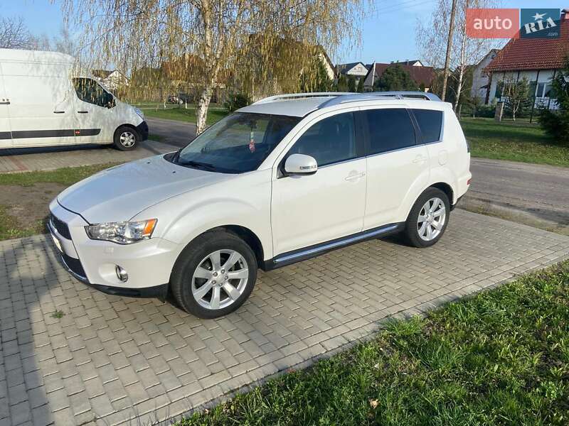 2009 mitsubishi outlander