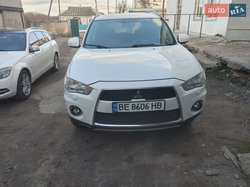 2010 mitsubishi outlander
