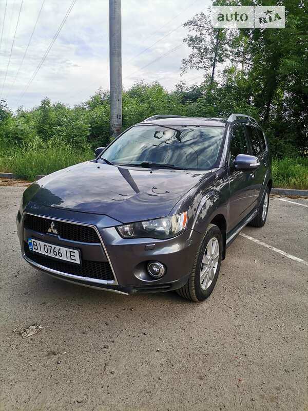 2010 mitsubishi outlander