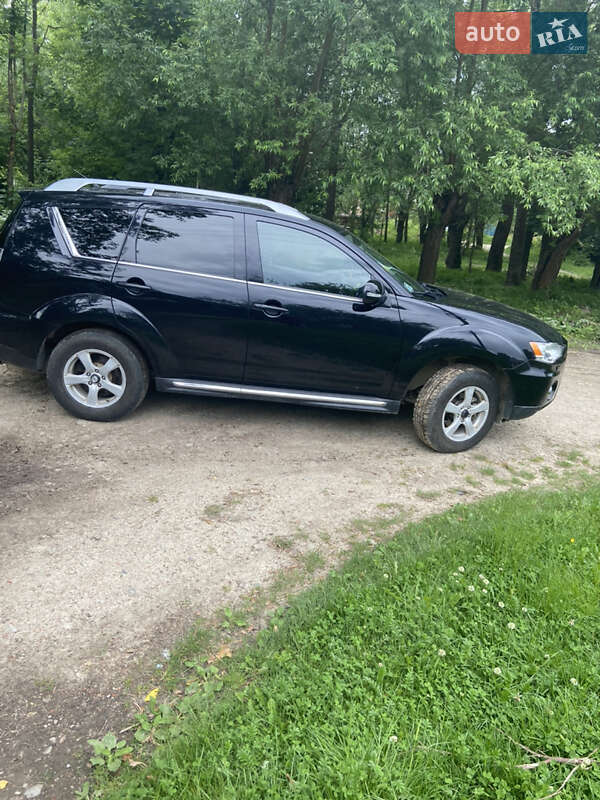 2010 mitsubishi outlander