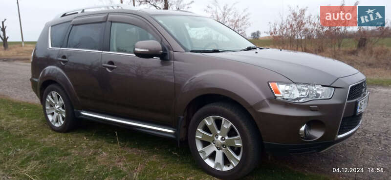 2010 mitsubishi outlander