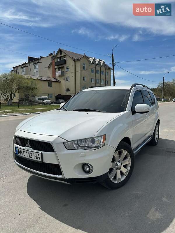 2010 mitsubishi outlander