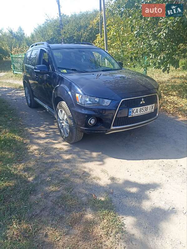 2010 mitsubishi outlander