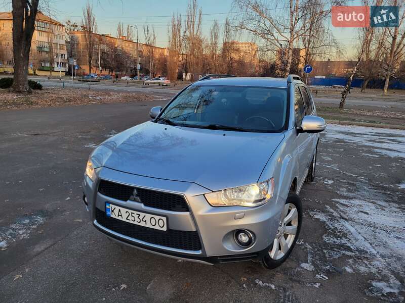 2011 mitsubishi outlander