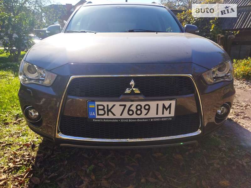 2010 mitsubishi outlander