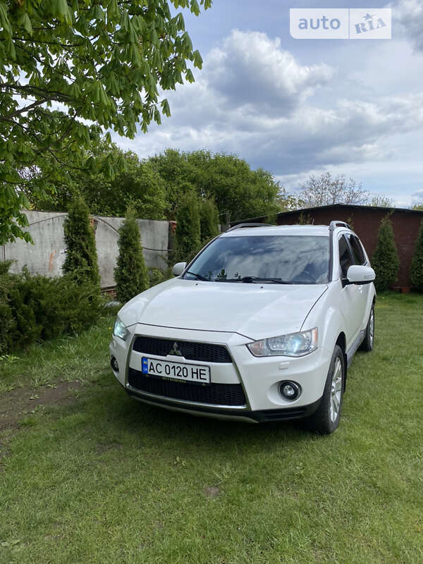 2011 mitsubishi outlander