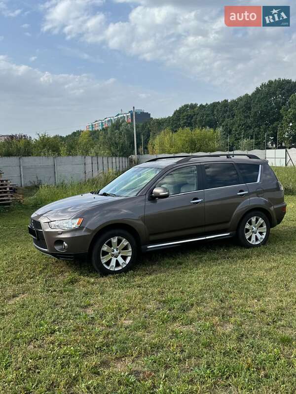 2011 mitsubishi outlander