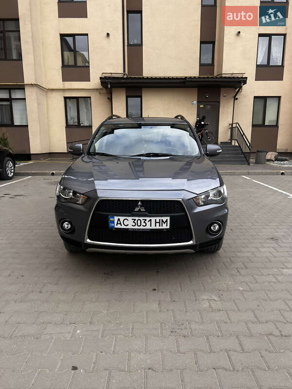 2010 mitsubishi outlander