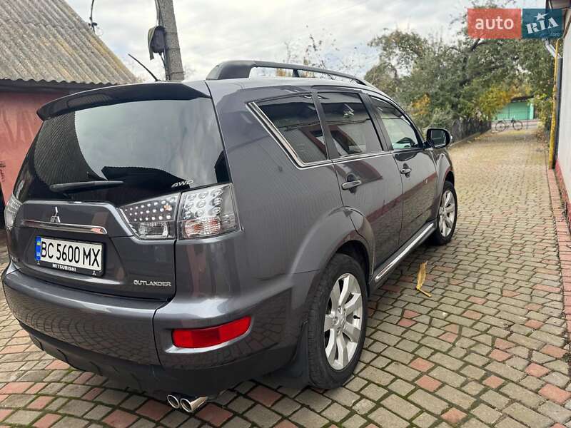 2011 mitsubishi outlander