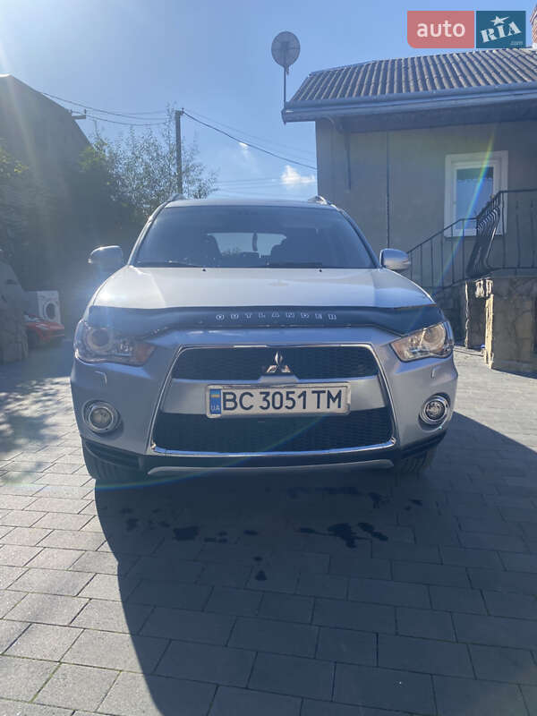 2011 mitsubishi outlander