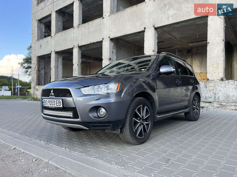 2012 mitsubishi outlander