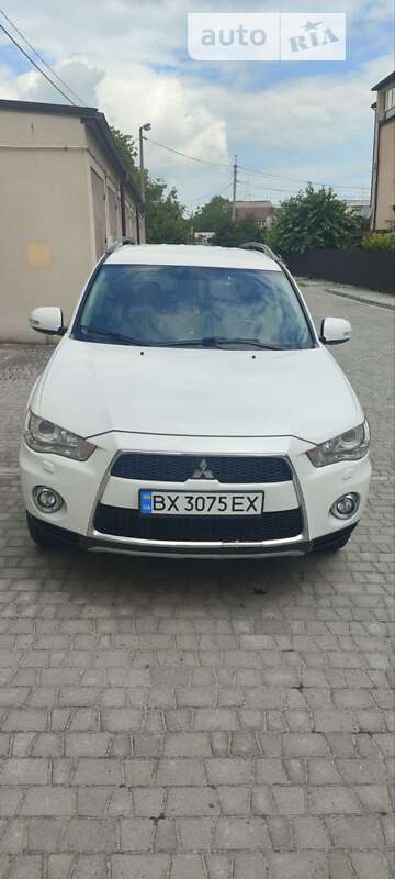 2012 mitsubishi outlander
