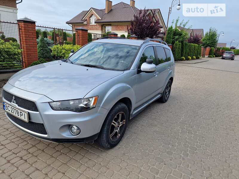 2012 mitsubishi outlander